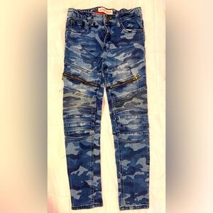 8TH DSTRKT DENIM, Color Blue Camo, Size 11/12(big boys)